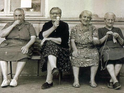 Τα 20 γιατρoσόφια της γιαγιάς από γενιά σε γενιά